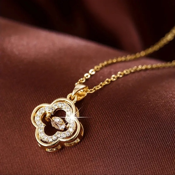 Jewelry 18k Gold Plated Flower Heart Necklace Poshmark